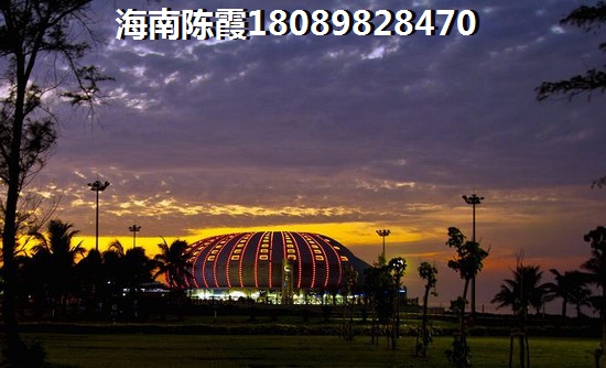 万宁市的潮湿气候及其对居住环境的影响;木棉山庄与三亚景园城购房优势对比分析